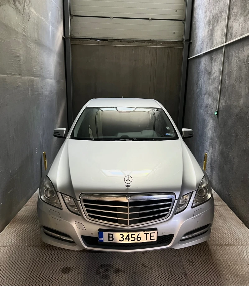 Mercedes-Benz E 350 4 Matic/BlueEfficiency/ Distronic/Lane assistance , снимка 2 - Автомобили и джипове - 47300622