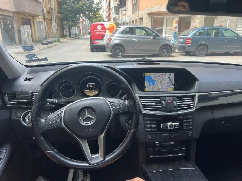 Mercedes-Benz E 350 4 Matic/BlueEfficiency/ Distronic/Lane assistance , снимка 10 - Автомобили и джипове - 48644599