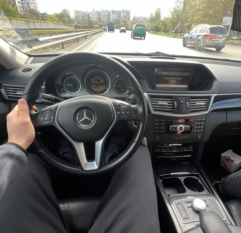 Mercedes-Benz E 350 4 Matic/BlueEfficiency/ Distronic/Lane assistance , снимка 7 - Автомобили и джипове - 47300622