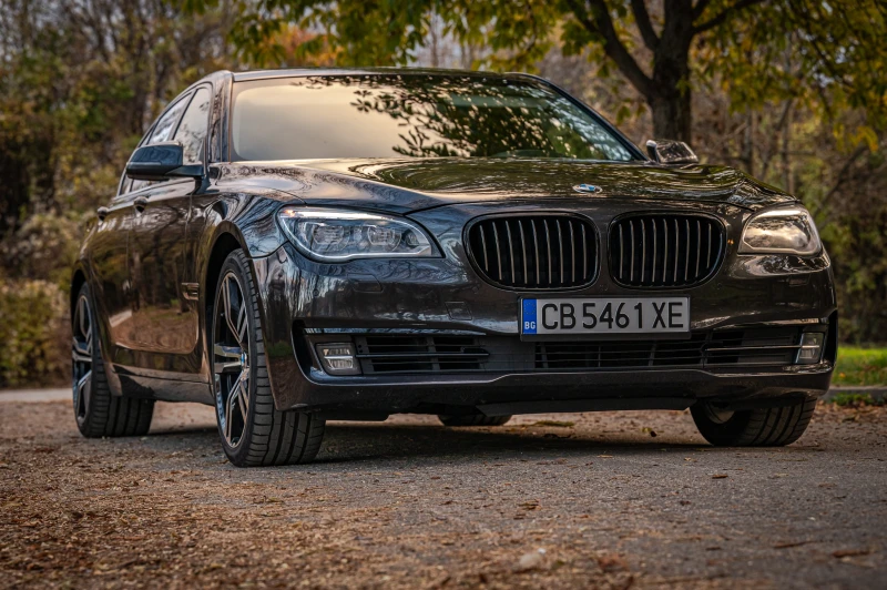 BMW 740 X drive, снимка 4 - Автомобили и джипове - 47966420