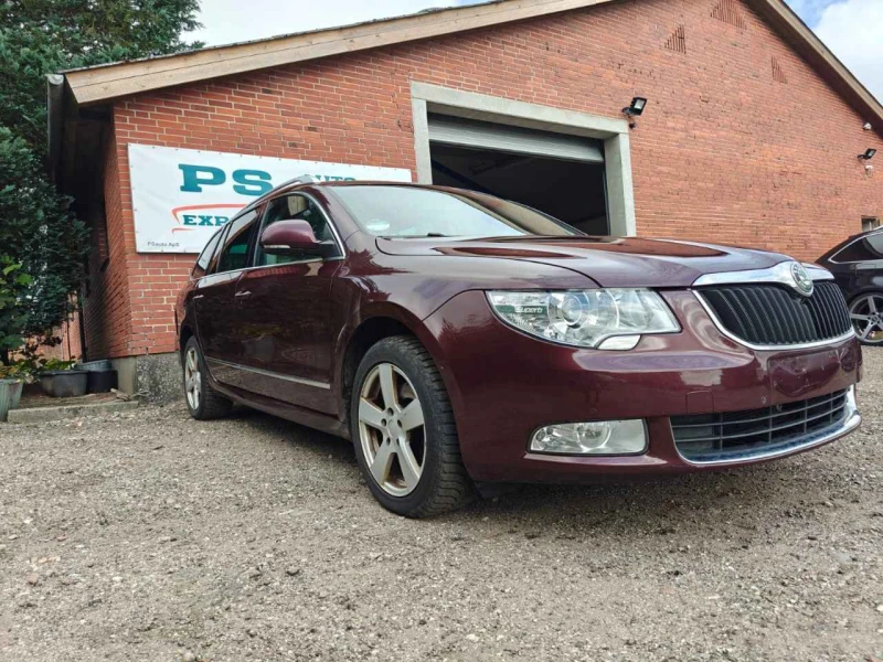 Skoda Superb TDI, снимка 3 - Автомобили и джипове - 48913760