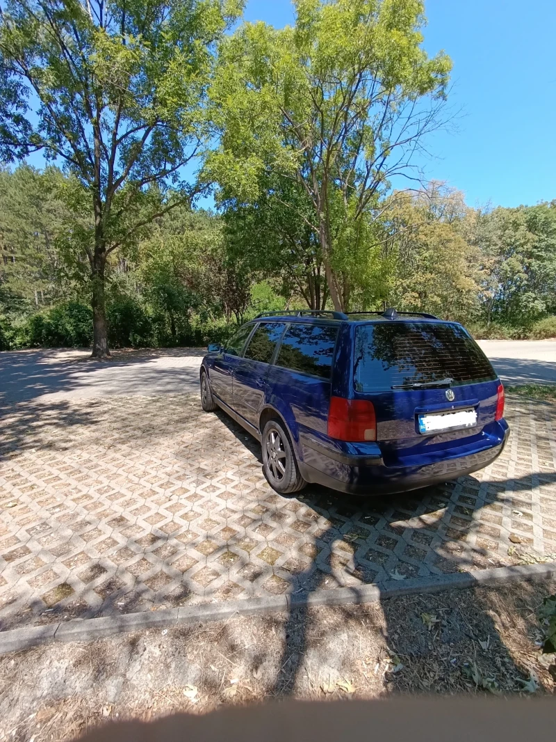 VW Passat 1.8T, снимка 5 - Автомобили и джипове - 49449593