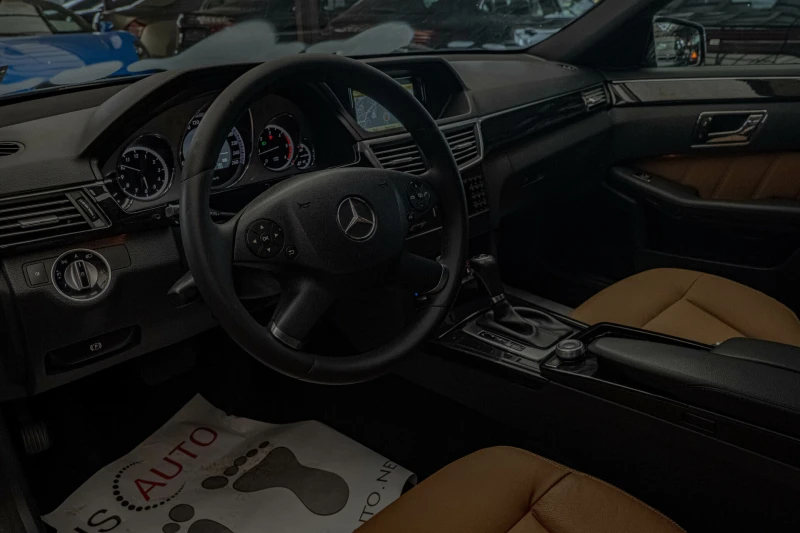Mercedes-Benz E 250 AMG/4Matic/Distronik/Side Assist/Leader brown/BiXe, снимка 7 - Автомобили и джипове - 51124645