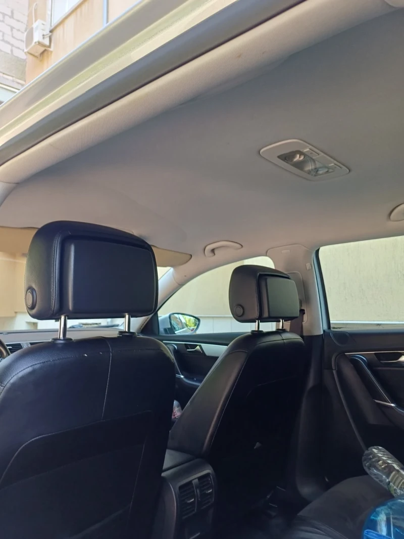 VW Passat 2.0 TDI, снимка 11 - Автомобили и джипове - 52362291