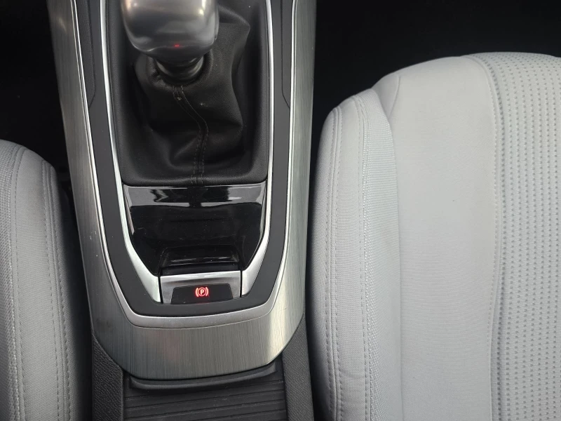 Peugeot 308, снимка 15 - Автомобили и джипове - 52428095