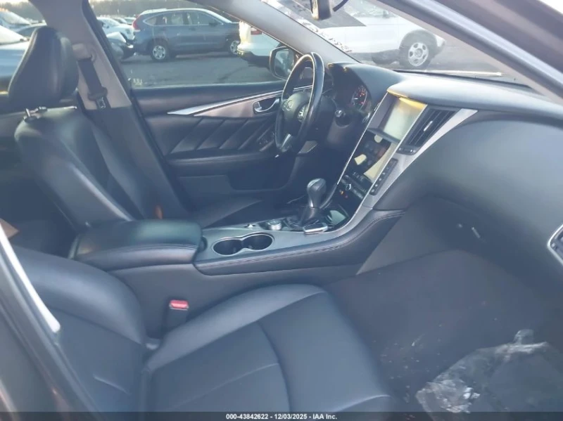 Infiniti Q50 3.0L V-6 DI, DOHC, VVT, TURBO, 300HP Rear Wheel, снимка 10 - Автомобили и джипове - 52914131