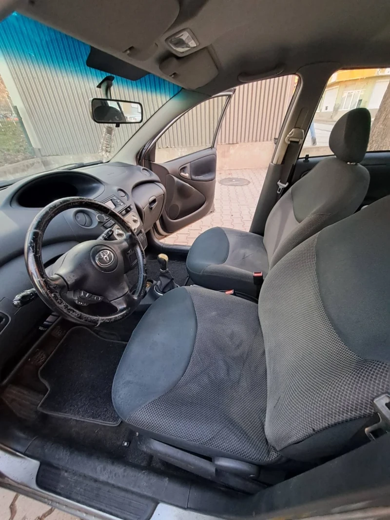 Toyota Yaris, снимка 12 - Автомобили и джипове - 52938496