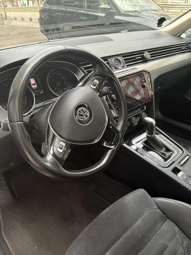 VW Passat, снимка 4 - Автомобили и джипове - 53087050