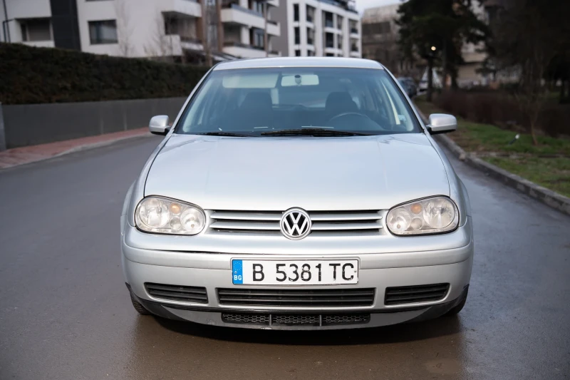 VW Golf 1.6 SR Газ/Бензин, снимка 7 - Автомобили и джипове - 53236817