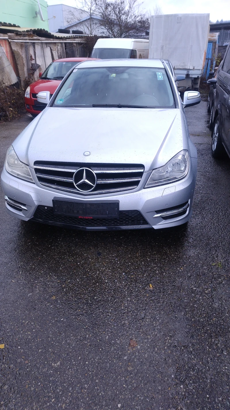 Mercedes-Benz C 220 AMG-FACE, снимка 12 - Автомобили и джипове - 53377543