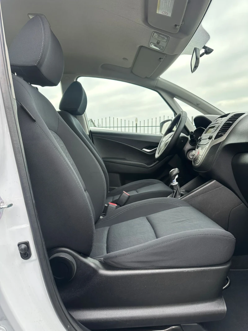 Hyundai Ix20 1, 4i, снимка 12 - Автомобили и джипове - 53479691