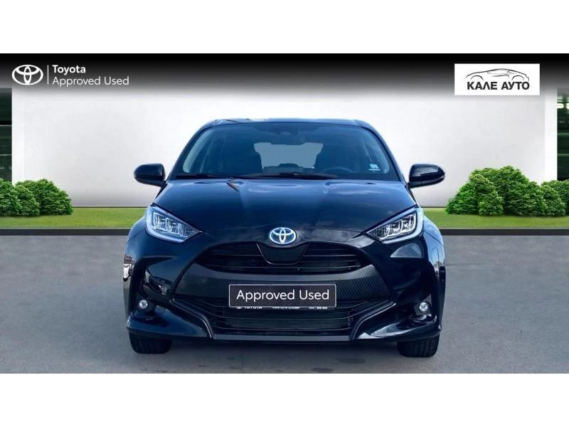Toyota Yaris 1.5 HSD Chic , снимка 5 - Автомобили и джипове - 55626553