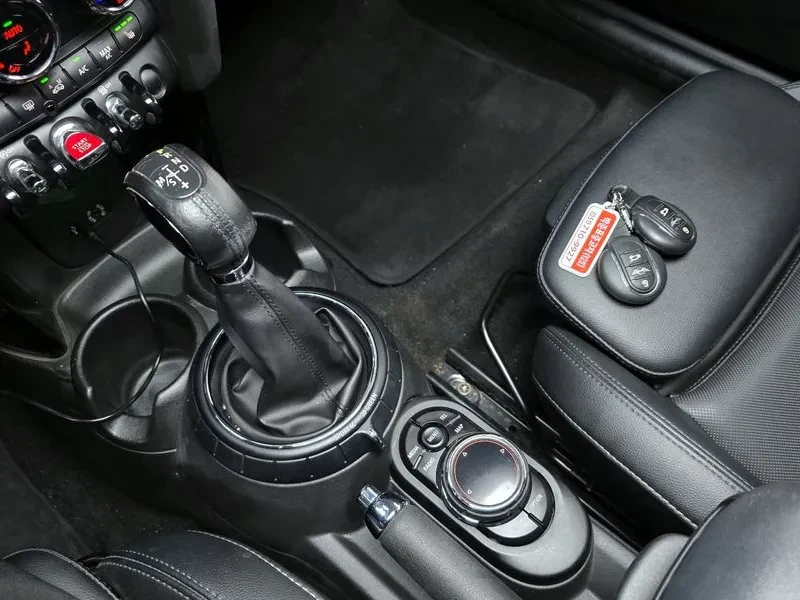Mini Cooper High 3Rd Generation, снимка 9 - Автомобили и джипове - 55940824