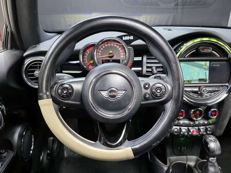 Mini Cooper High 3Rd Generation, снимка 13 - Автомобили и джипове - 55940824