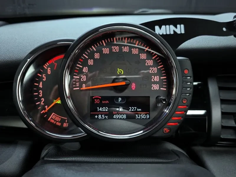 Mini Cooper High 3Rd Generation, снимка 8 - Автомобили и джипове - 55940824