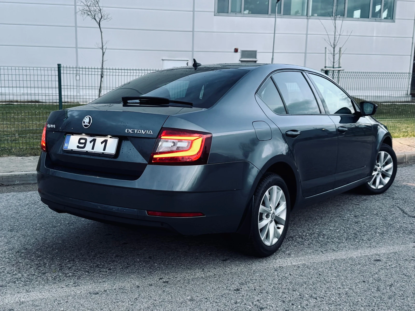 Skoda Octavia STYLE / 2.0 TDI / DSG / 57 хил. км - изображение 6