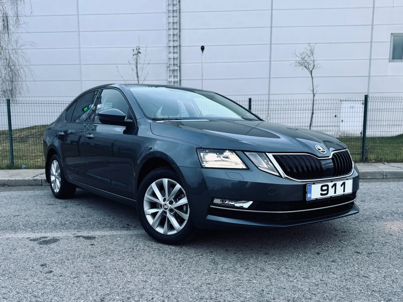 Skoda Octavia STYLE / 2.0 TDI / DSG / 57 хил. км - изображение 3