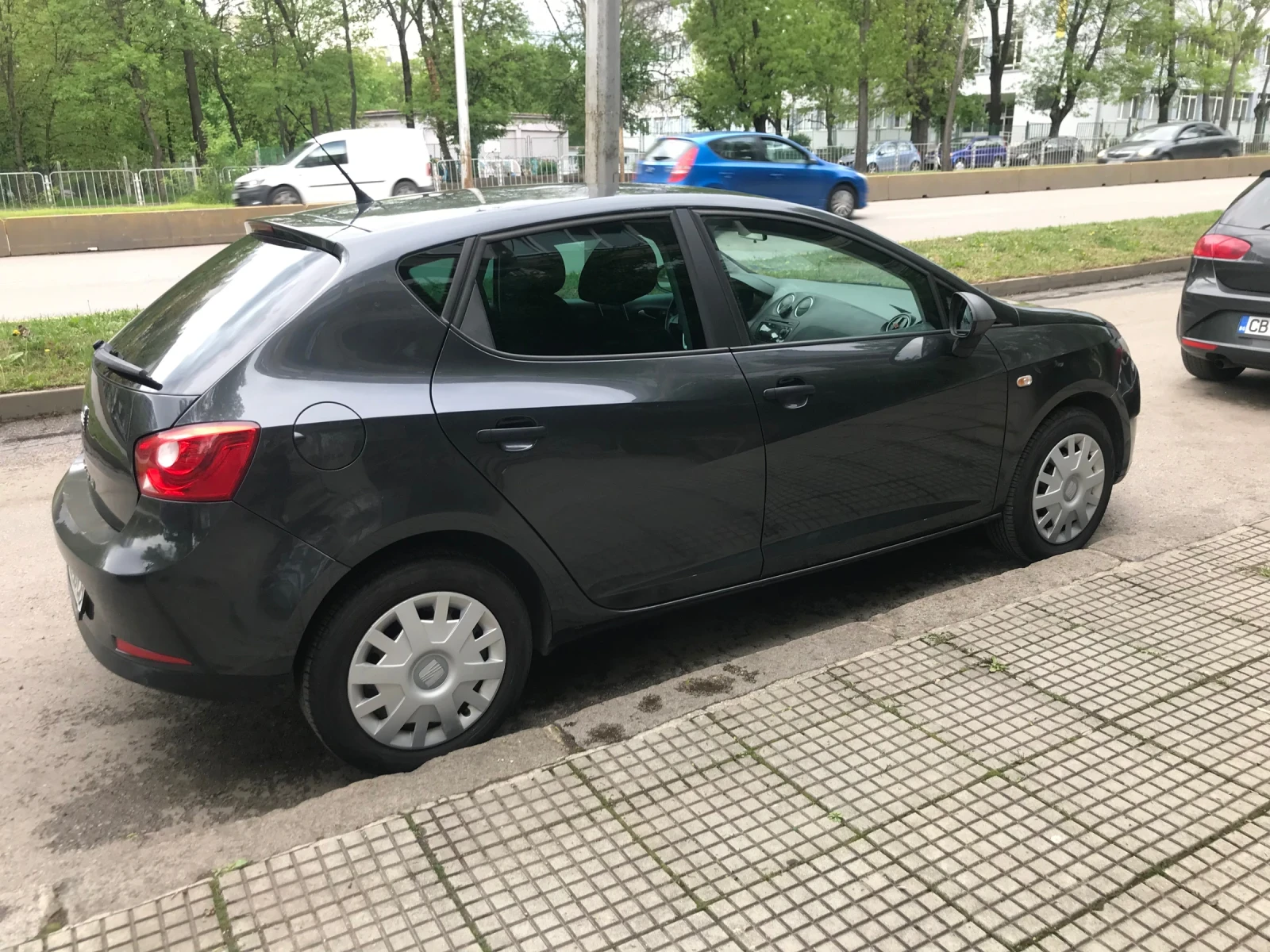 Seat Ibiza 1.2 Бензин / 85000км  - изображение 4