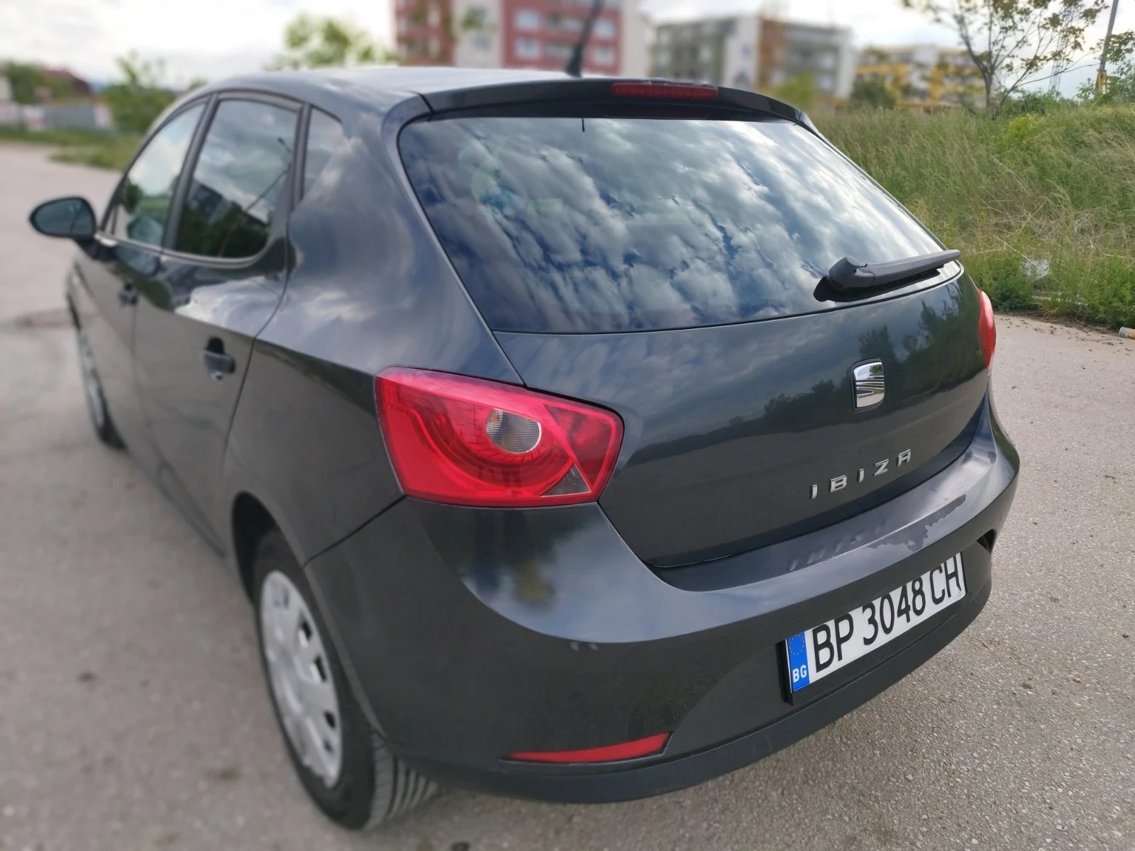 Seat Ibiza 1.2 Бензин / 88000км  - изображение 5