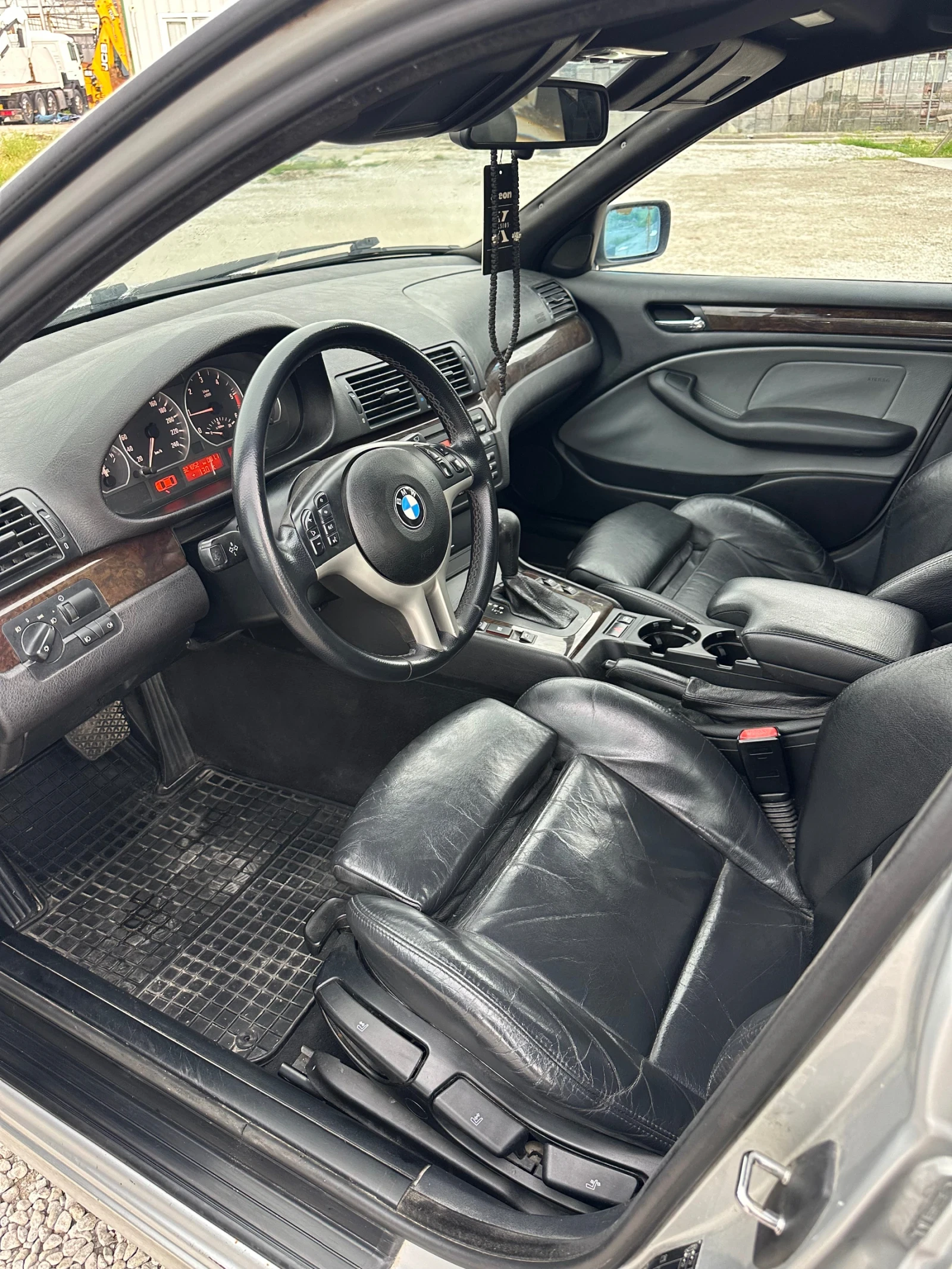 BMW 320 2.0d - изображение 6