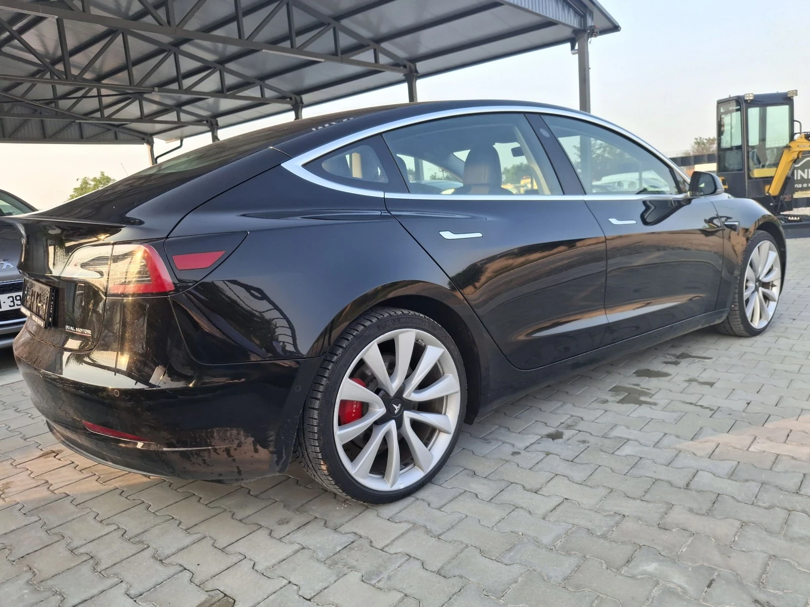 Tesla Model 3 DualMotor* 4х4 * Performance* * Summon* * ТОП - изображение 6