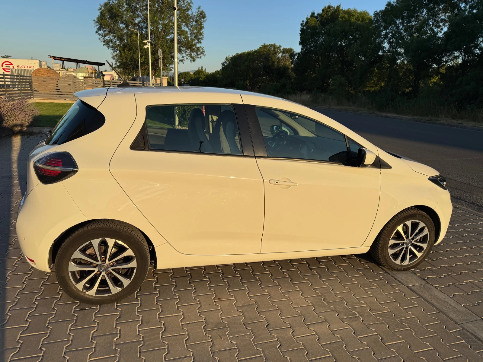 Renault Zoe R135 - изображение 8