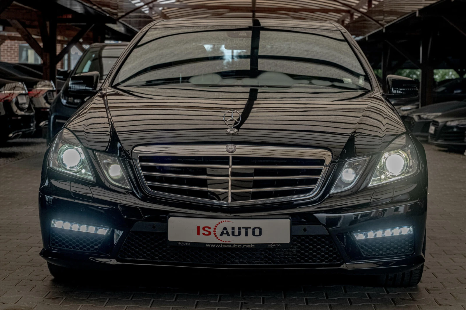 Mercedes-Benz E 250 AMG/4Matic/Distronik/Side Assist/Leader brown/BiXe - изображение 2