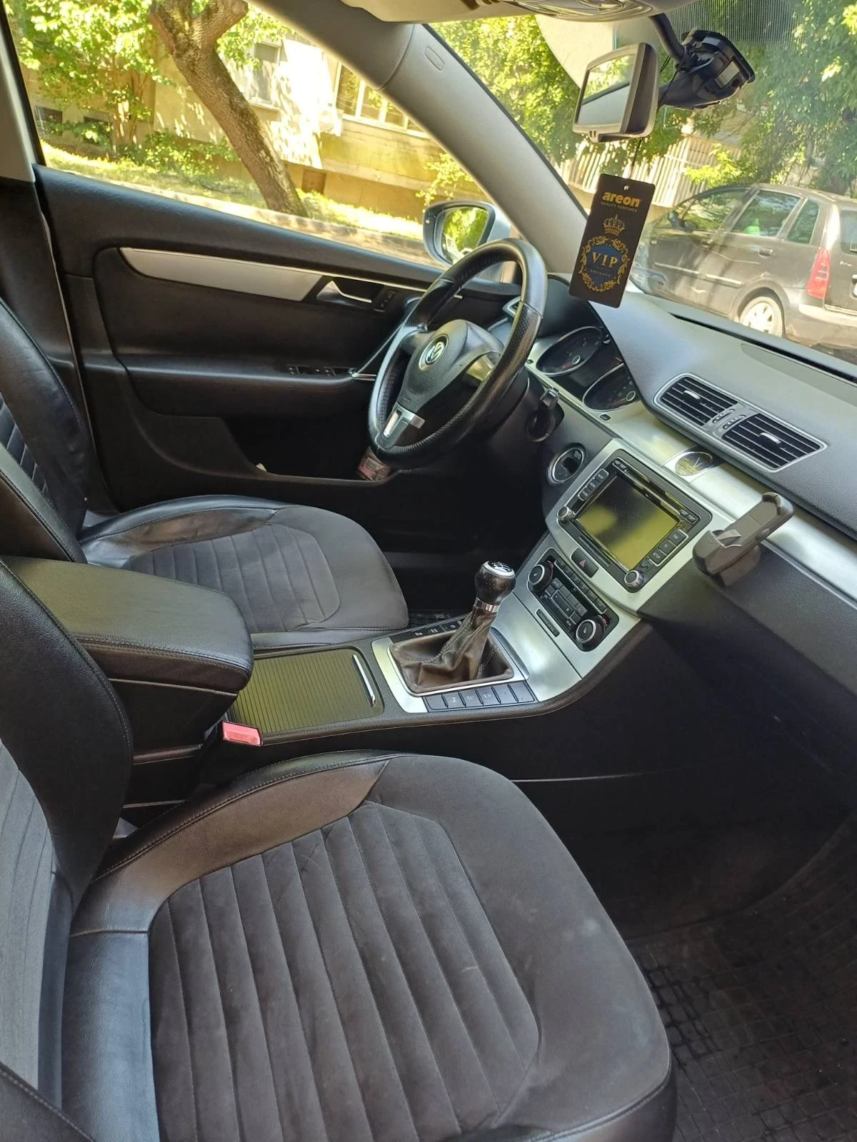 VW Passat 2.0 TDI - изображение 9