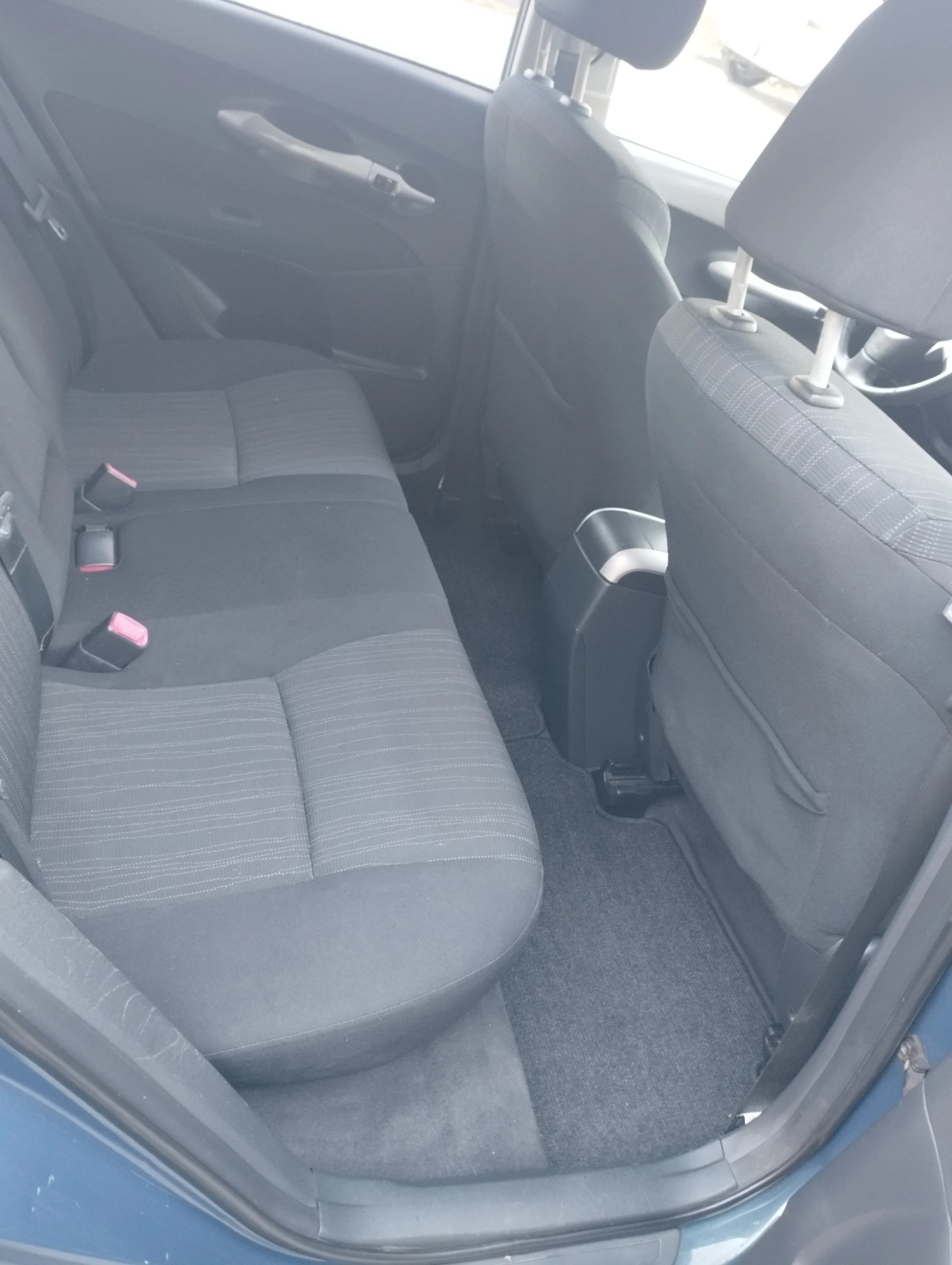 Toyota Auris 2.0 D4D keyless go  - изображение 8