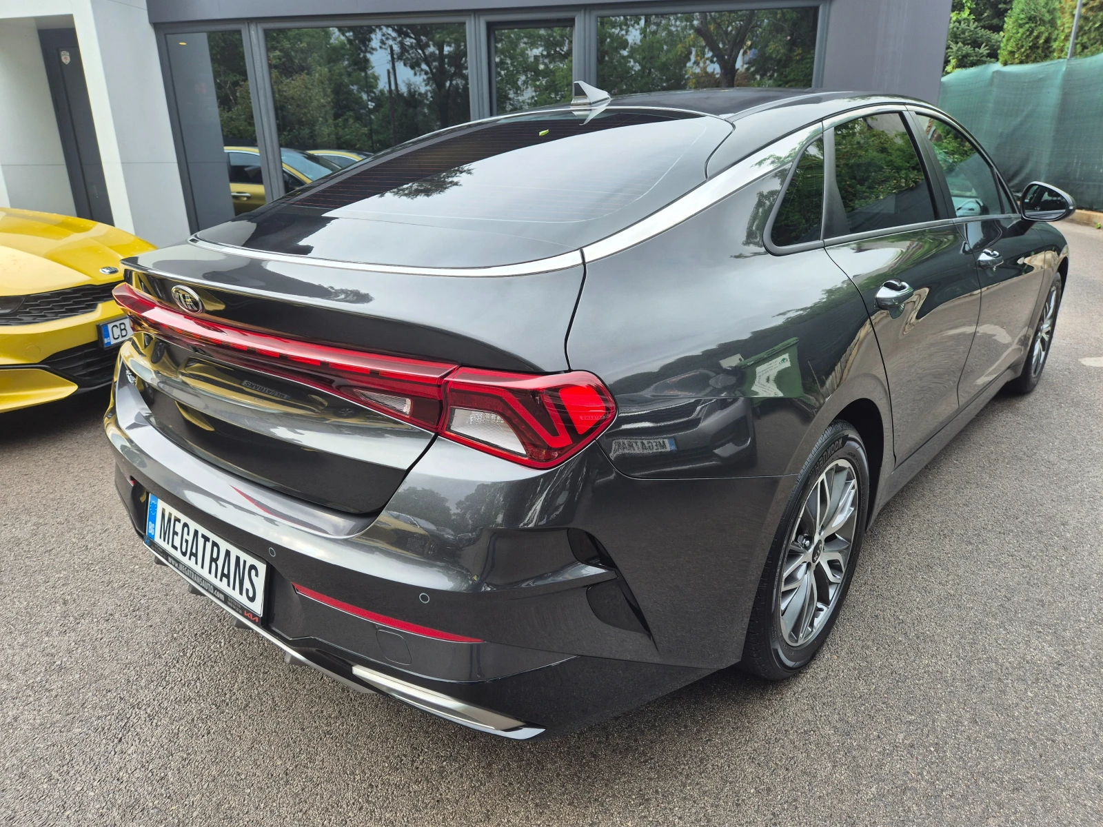 Kia K5 2.0 cm3 LPG - изображение 4