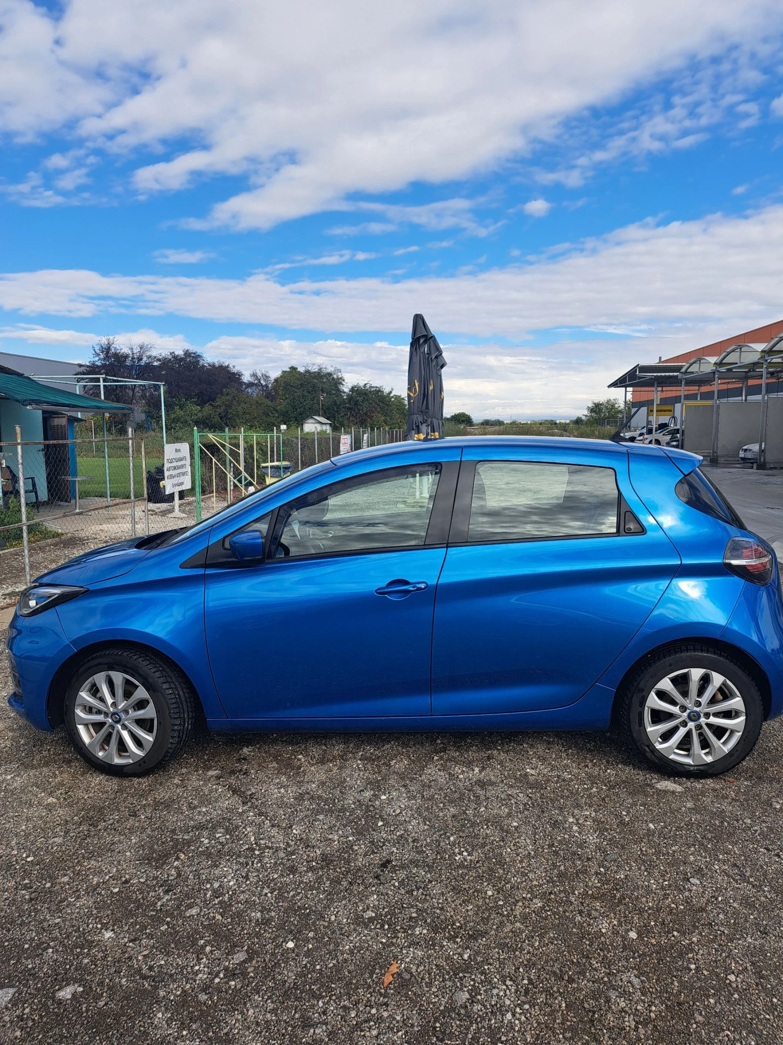 Renault Zoe 52kv. Подарък зарядна станция!  - изображение 4