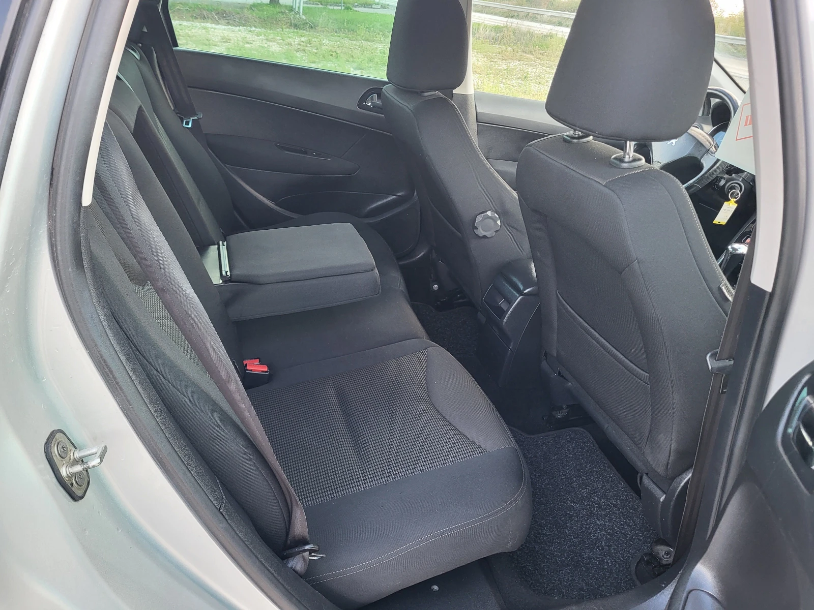 Peugeot 308 1.6HDi  | Mobile.bg   12