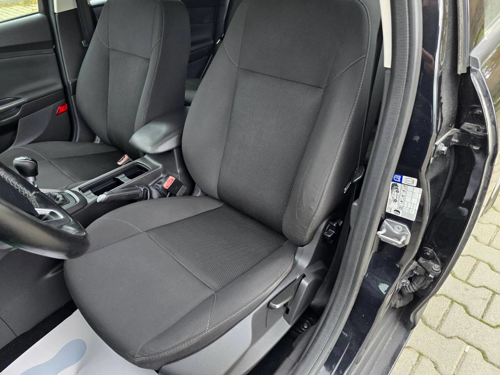 Ford Focus 1.6TDCI/NAVI/CLIMATRON | Mobile.bg   11