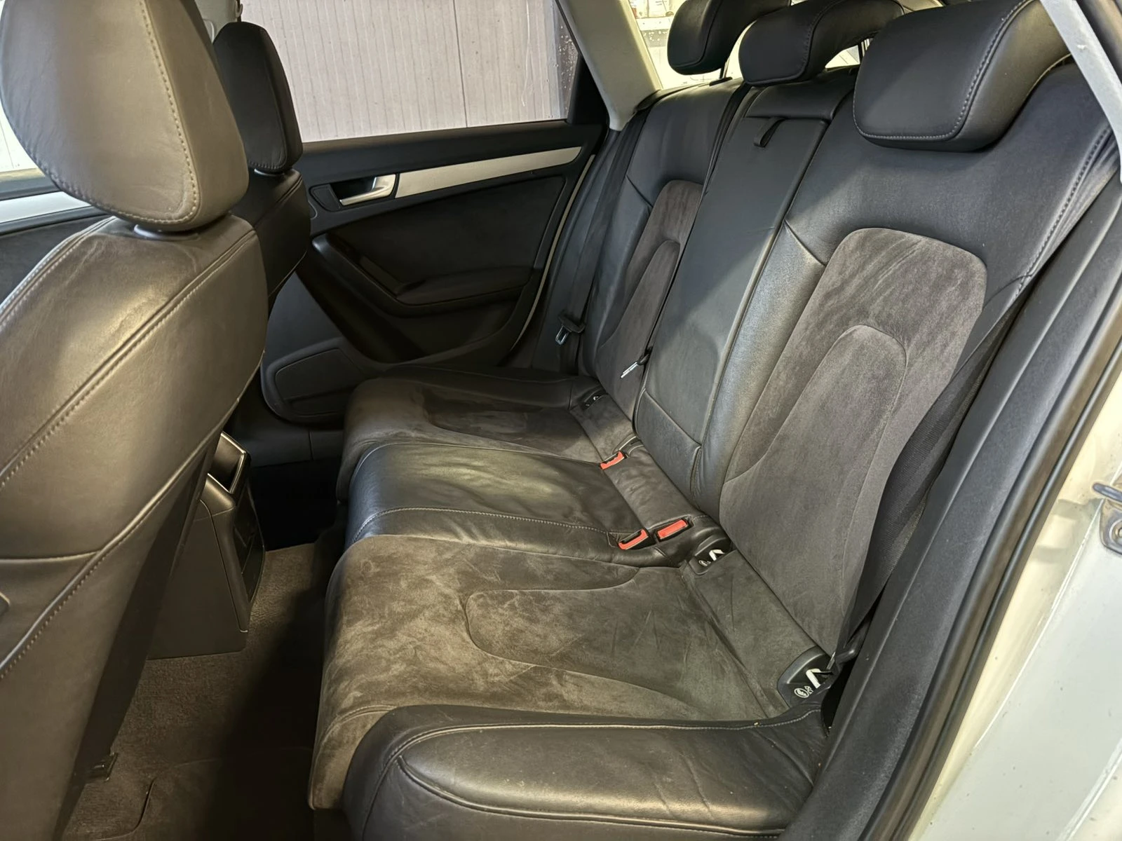 Audi A4 2.0 TDI  - изображение 8