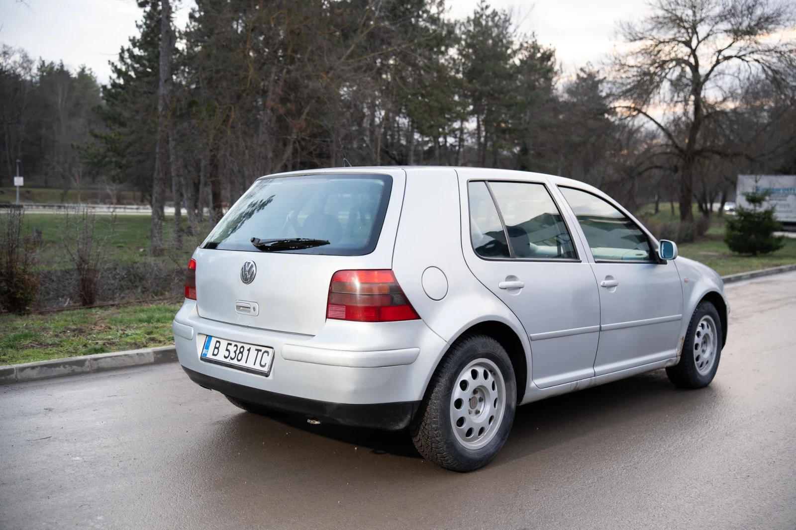 VW Golf 1.6 SR Газ/Бензин/Климатроник - изображение 4