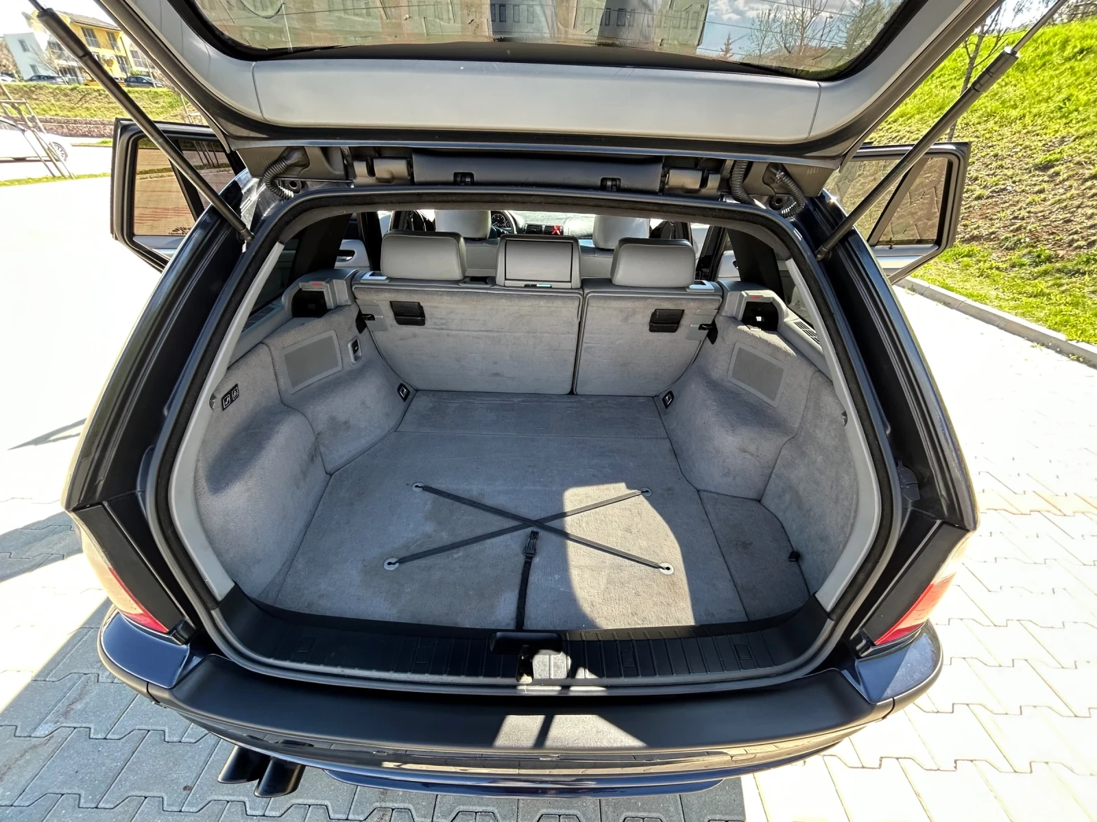 BMW 320, снимка 16 - Автомобили и джипове - 54319511