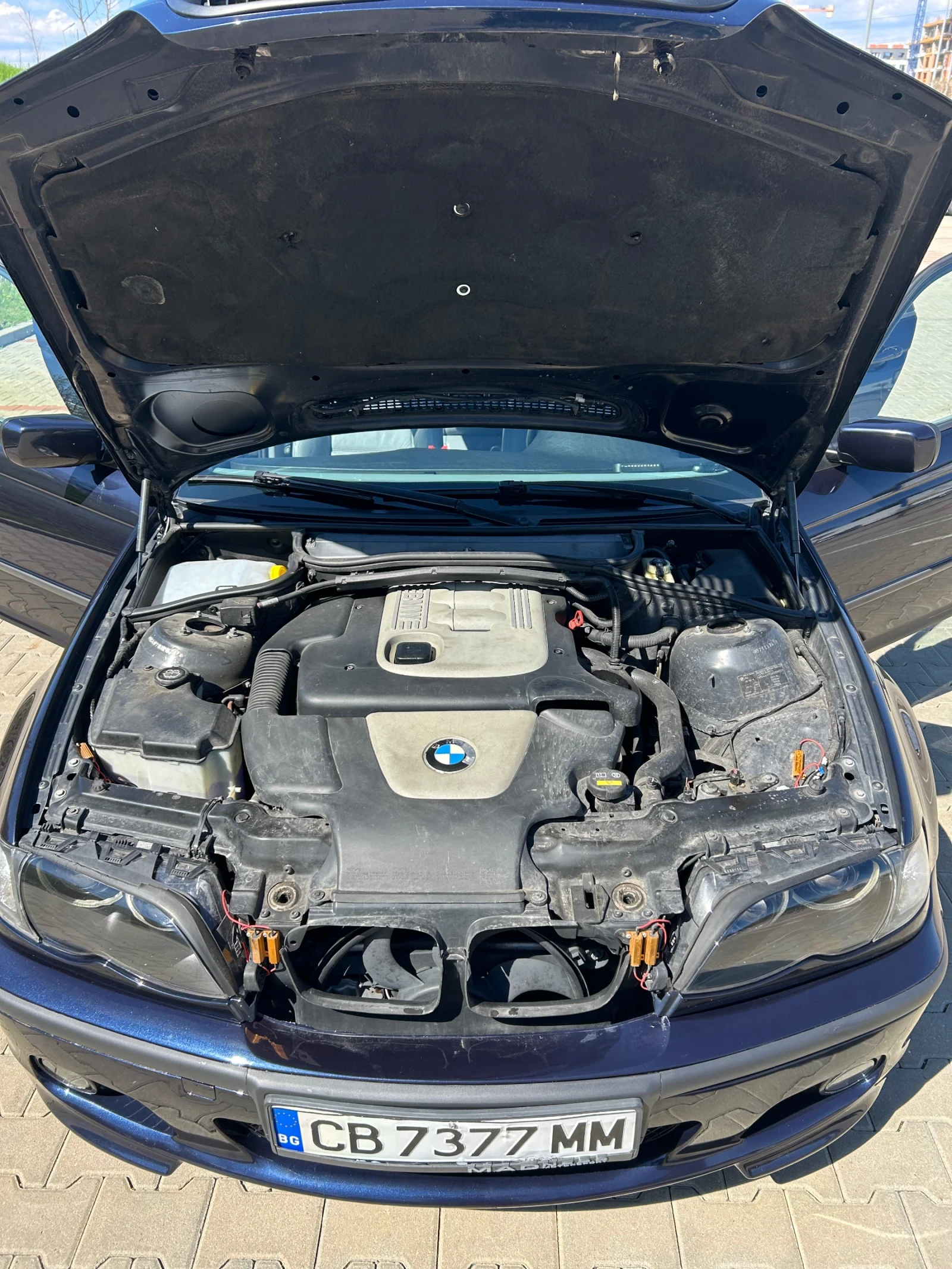 BMW 320, снимка 6 - Автомобили и джипове - 54319511