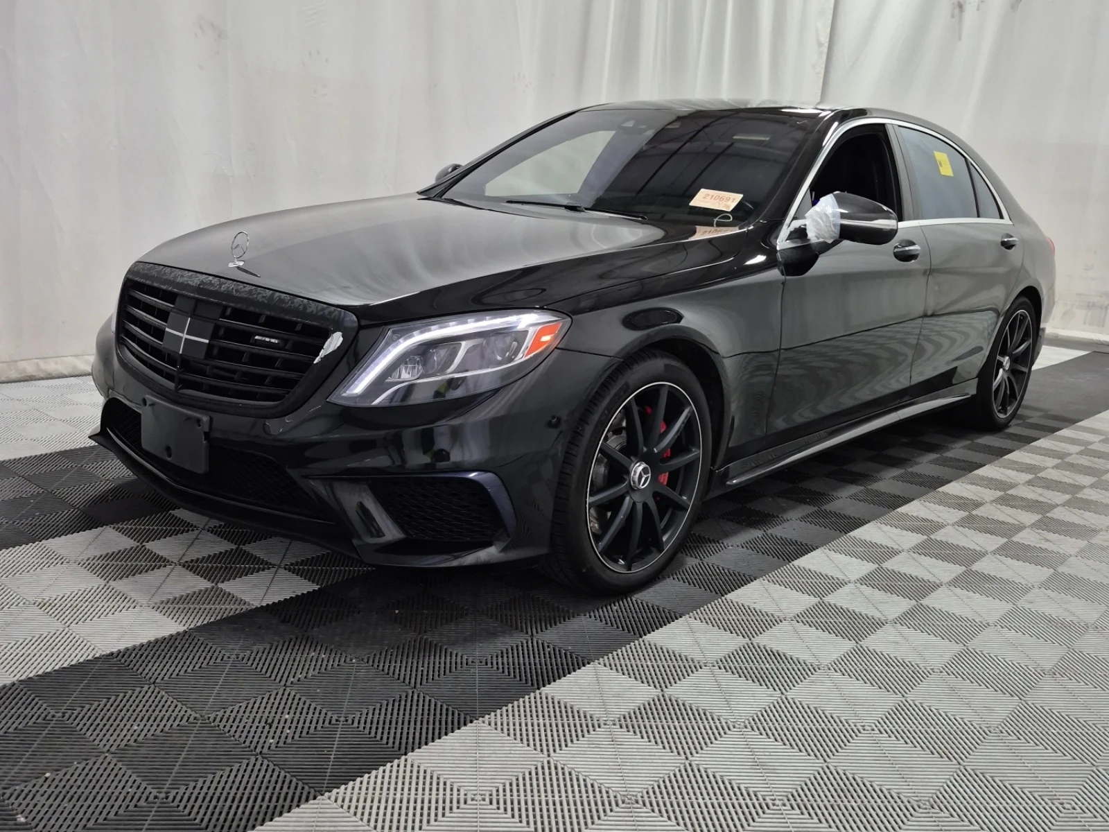 Mercedes-Benz S 63 AMG  * * CARFAX * * АВТО КРЕДИТ * * 