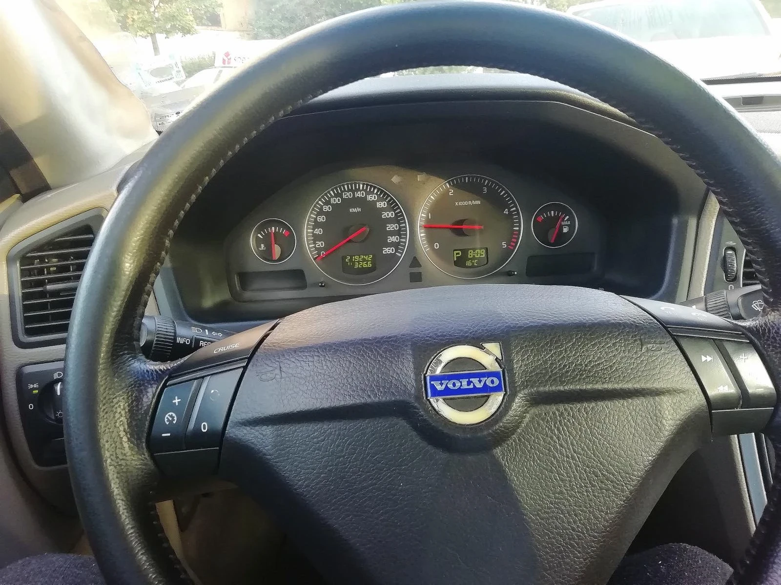 Volvo S60, снимка 8 - Автомобили и джипове - 54778312