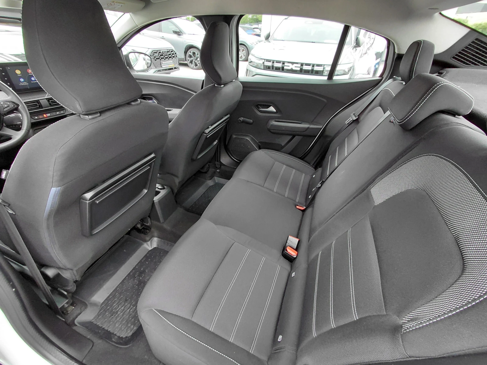 Dacia Logan TCe 100 �.�. /Comfort/���/������ | Mobile.bg � ����������� 15