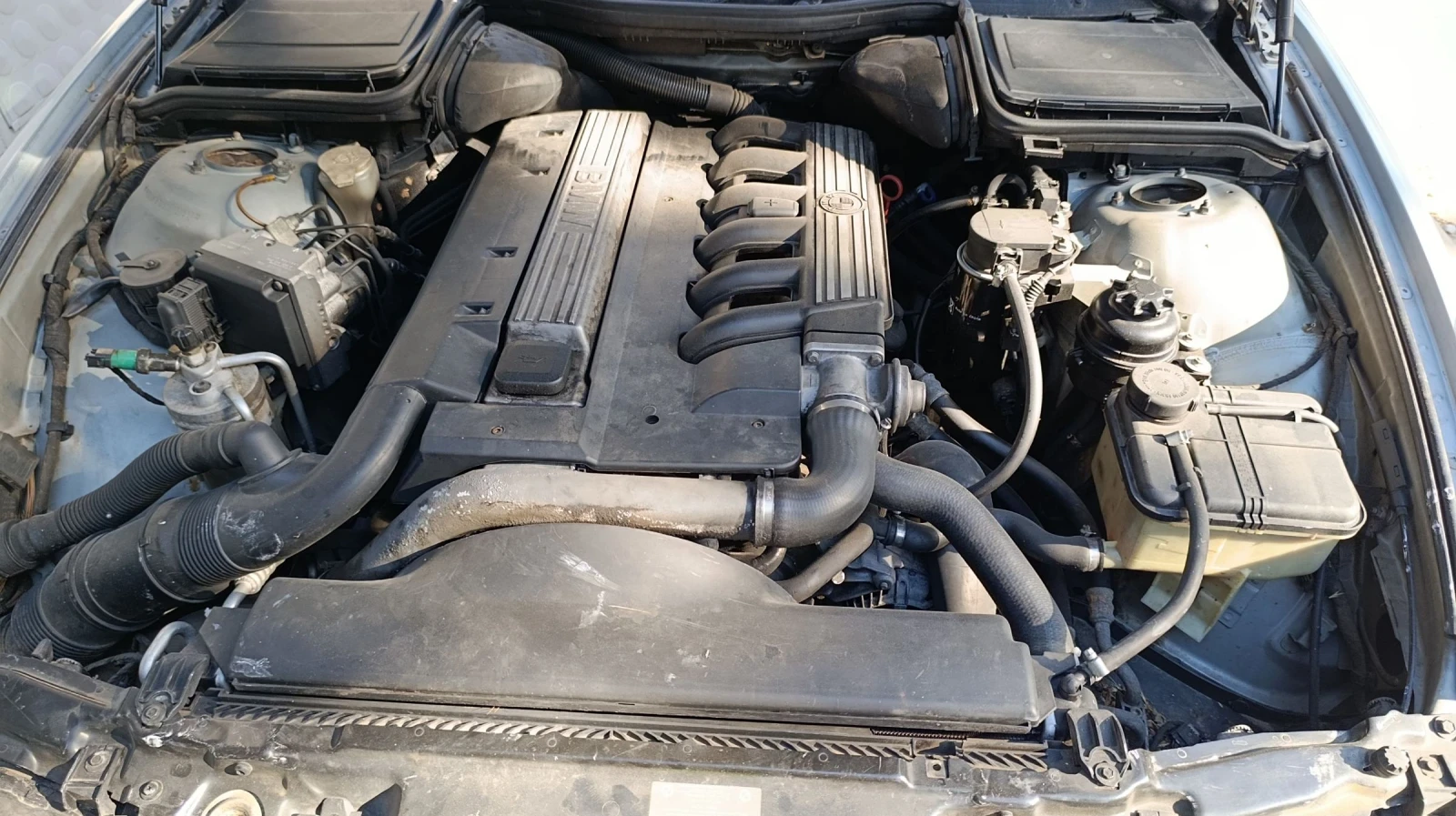 BMW 525 525TDS, снимка 10 - Автомобили и джипове - 54912995