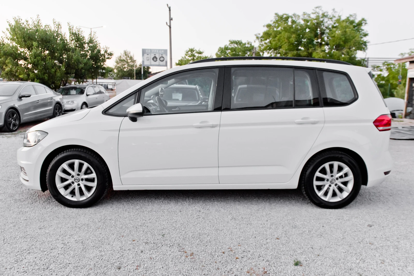 VW Touran 1.6tdi Automat 7mesta | Mobile.bg � ����������� 10