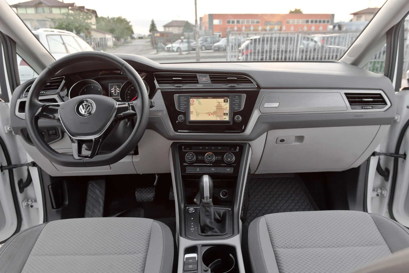 VW Touran 1.6tdi Automat 7mesta | Mobile.bg � ����������� 15