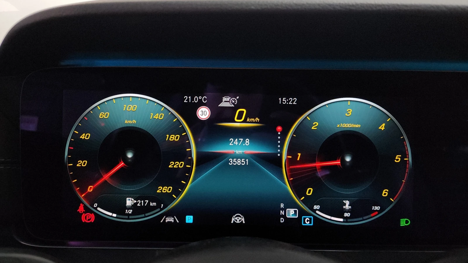 Mercedes-Benz E 220 4MATIC | AMG LINE | W213 | , снимка 6 - Автомобили и джипове - 55034733