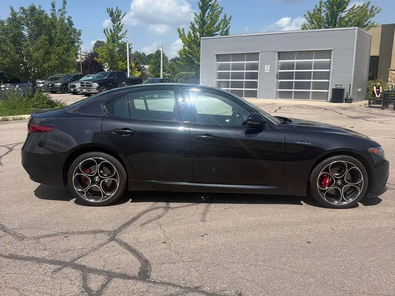 Alfa Romeo Giulia * Veloce * АВТОКРЕДИТ БЕЗ ПЪРВОНАЧАЛНА ВНОСКА* , снимка 3 - Автомобили и джипове - 55172176