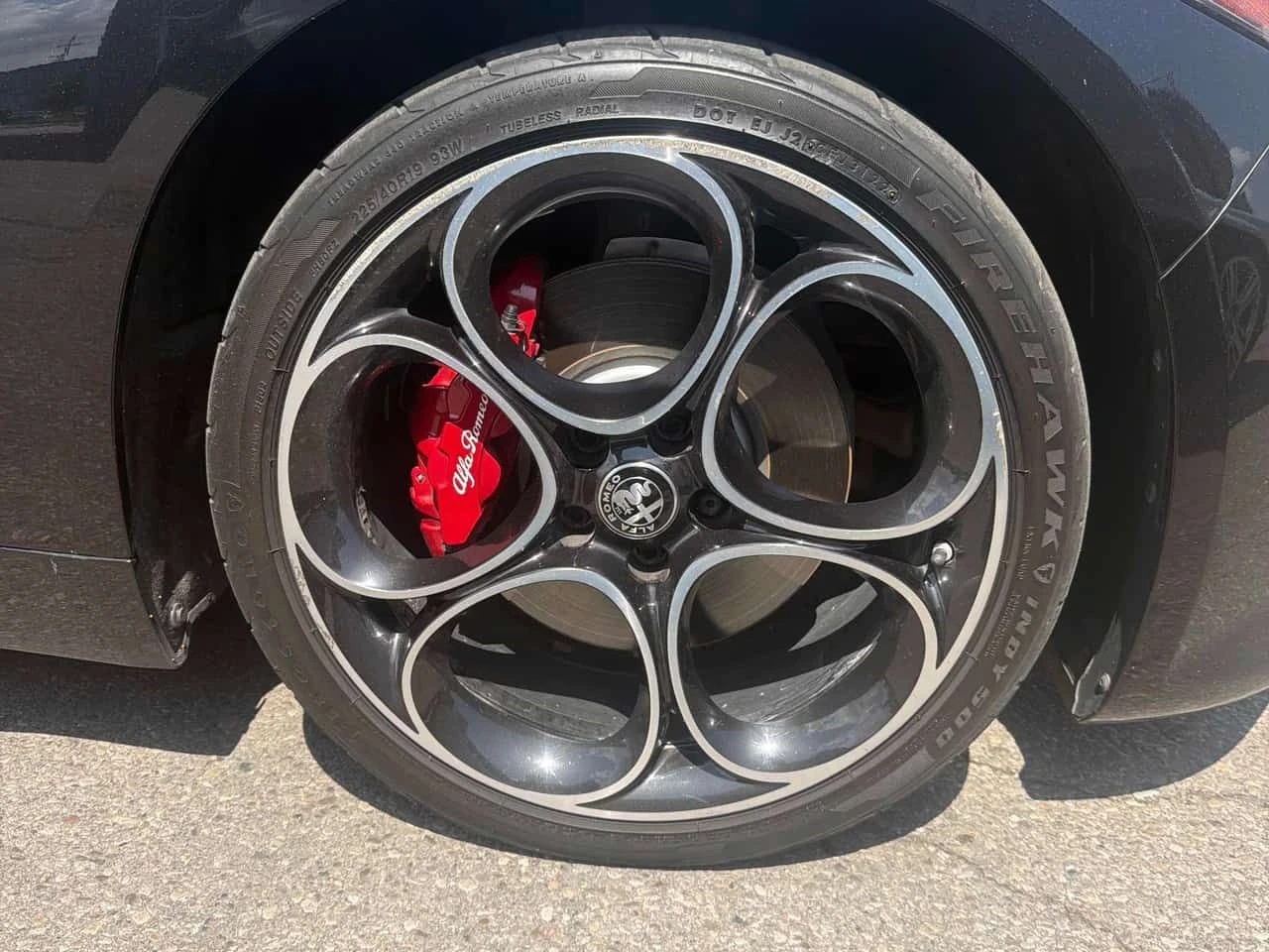 Alfa Romeo Giulia * Veloce * АВТОКРЕДИТ БЕЗ ПЪРВОНАЧАЛНА ВНОСКА* , снимка 7 - Автомобили и джипове - 55172176