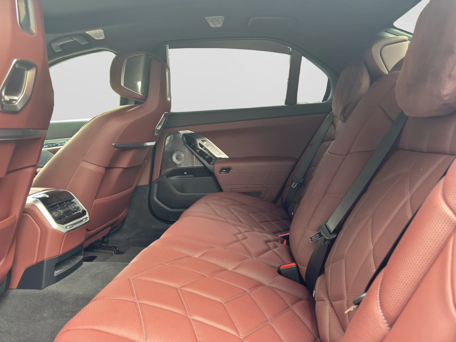 BMW 760 xDrive, снимка 14 - Автомобили и джипове - 55299689