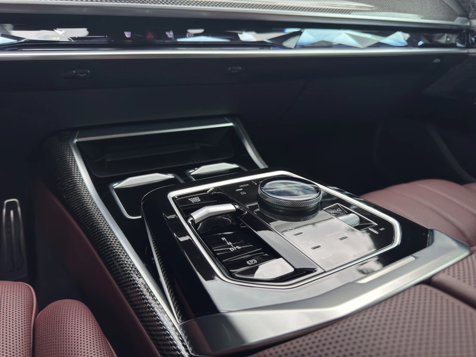 BMW 760 xDrive, снимка 12 - Автомобили и джипове - 55299689