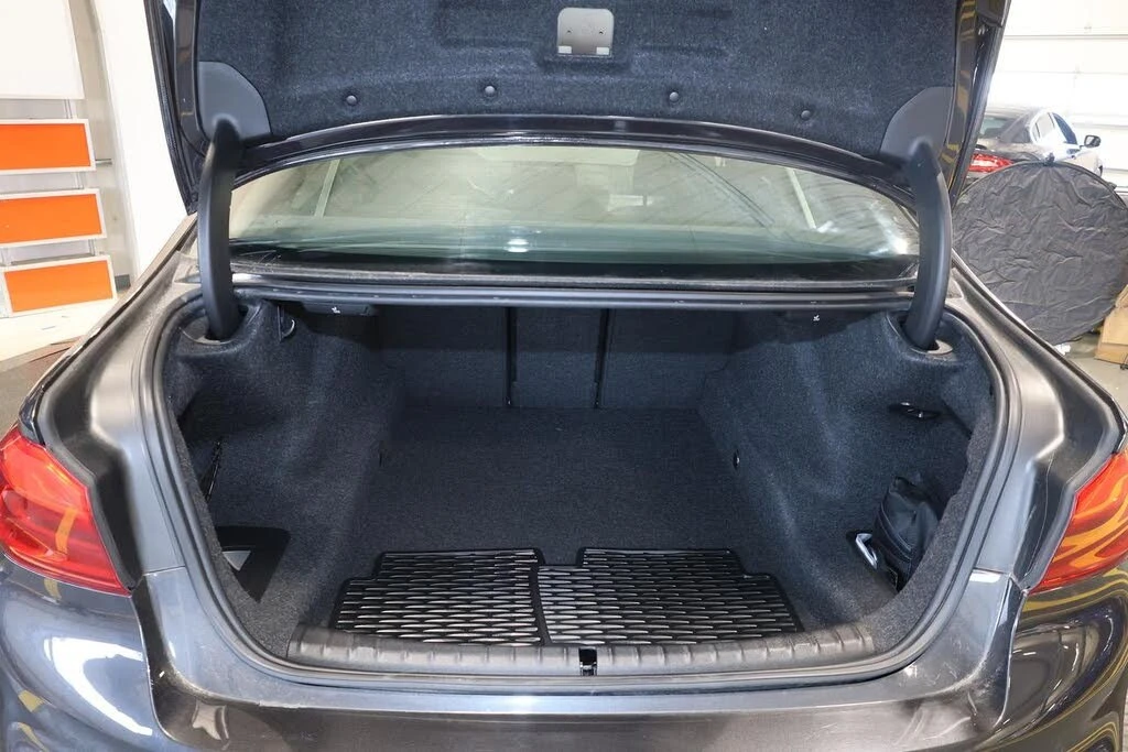 BMW 540 * LED* ПАНО* KEYLESS* Camera* ПОДГРЕВ* , снимка 16 - Автомобили и джипове - 55614442