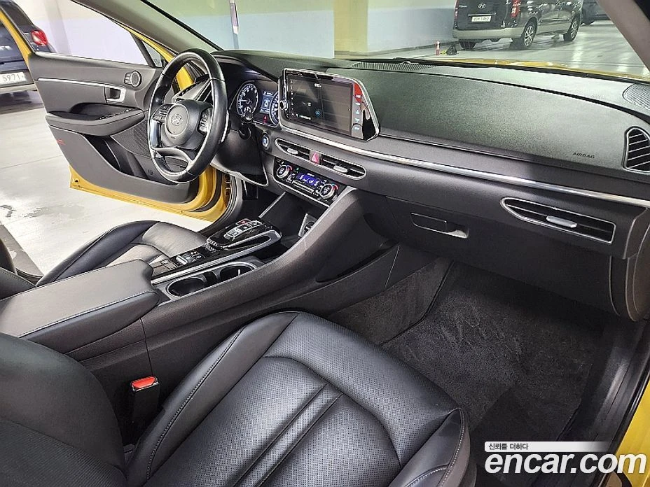 Hyundai Sonata 2.0 Premium Family, снимка 16 - Автомобили и джипове - 55676657